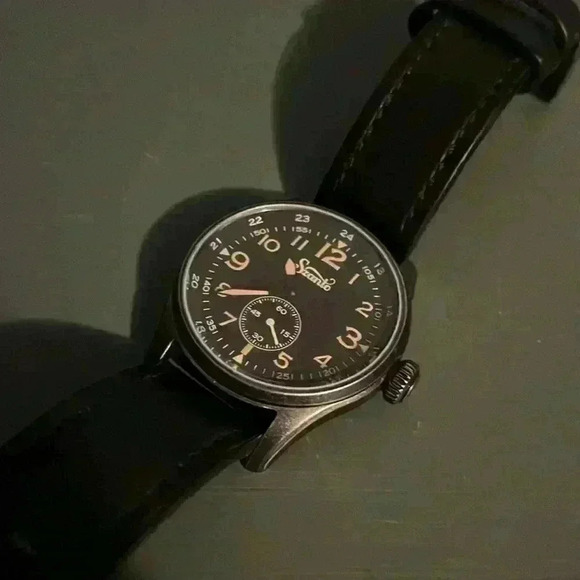 Szanto Men’s Watch - Picture 4 of 7